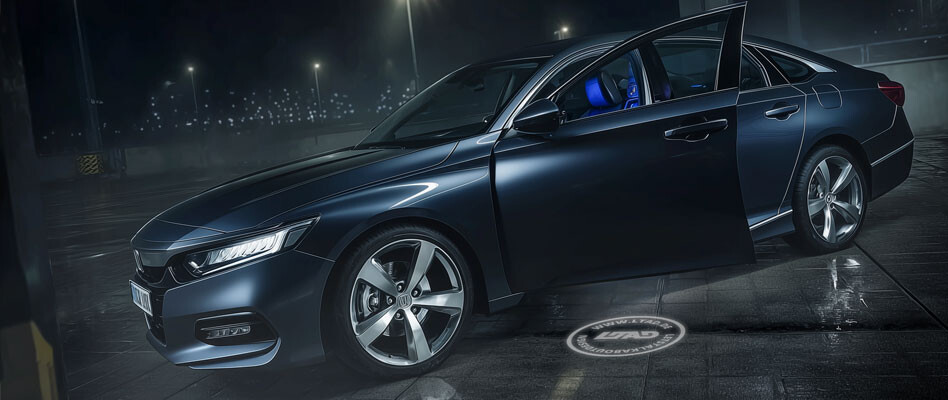 Einstiegsbeleuchtung für den Honda Accord 2020 – Mit eigenem Logo - Einstiegsbeleuchtung Honda Accord 2020 – Türbeleuchtung mit eigenem Logo