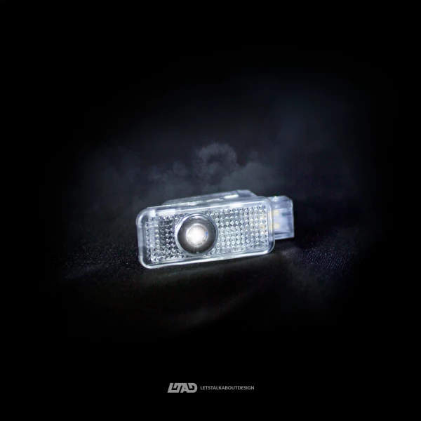 Einstiegsbeleuchtung mit eigenem Logo für Audi A6 - Letstalkaboutdesi,  59,00 €